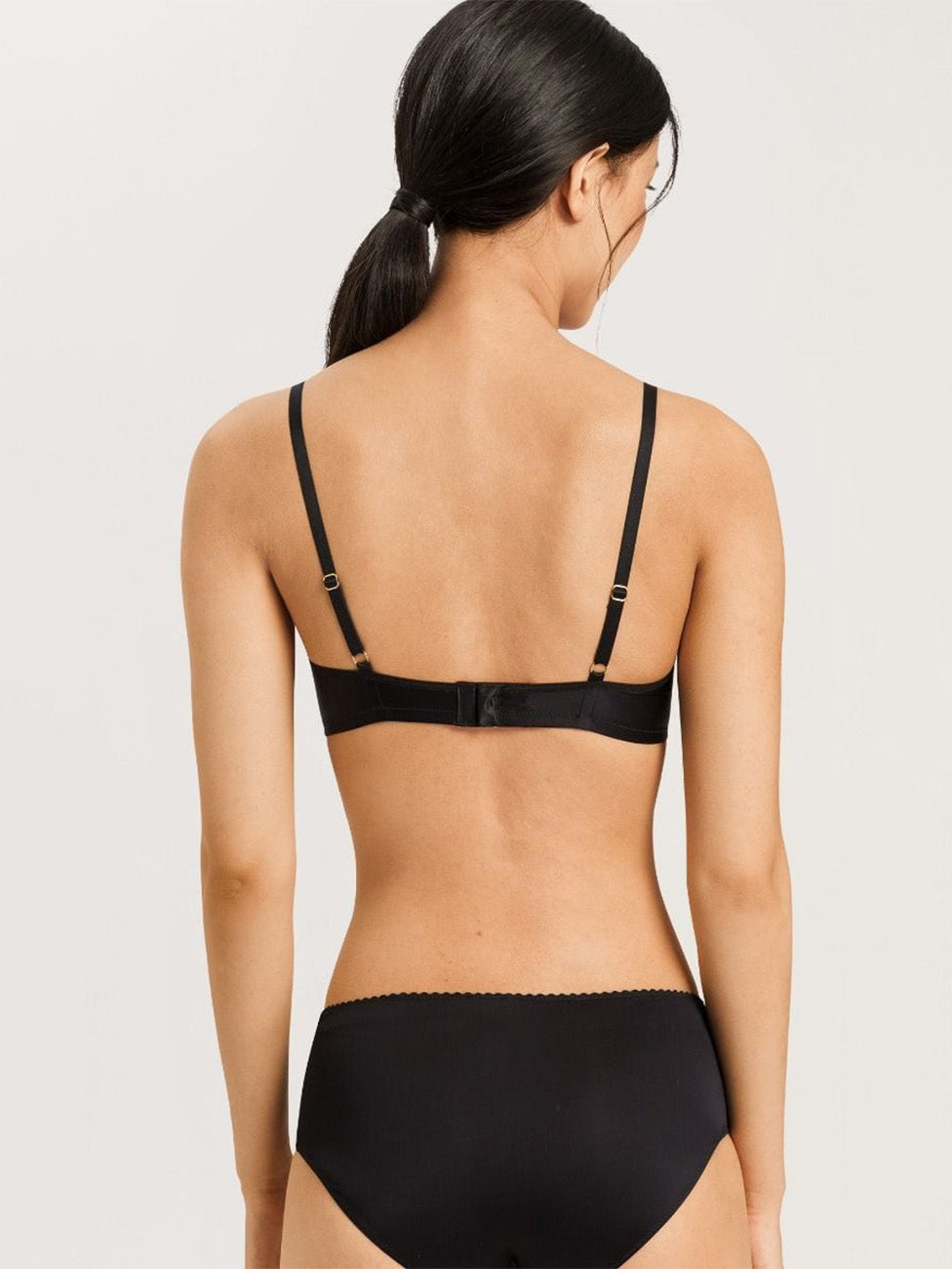 Hanro Satin Deluxe Soft Cup Bra