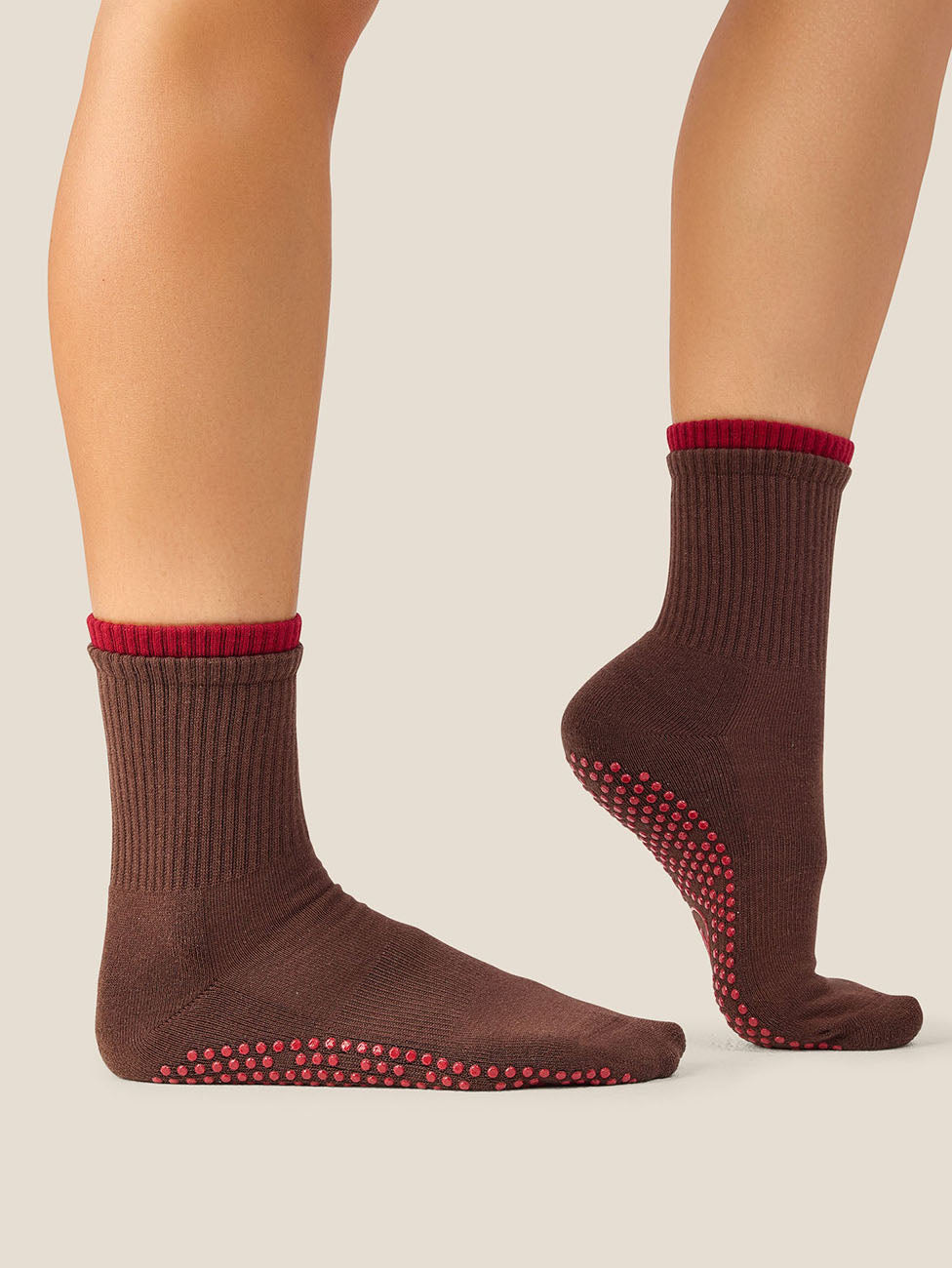 MoveActive Layer Espresso Crew Grip Socks