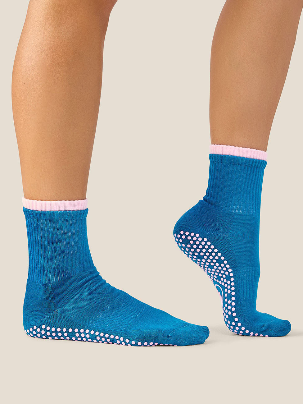 MoveActive Layer Ultra Blue Crew Grip Socks