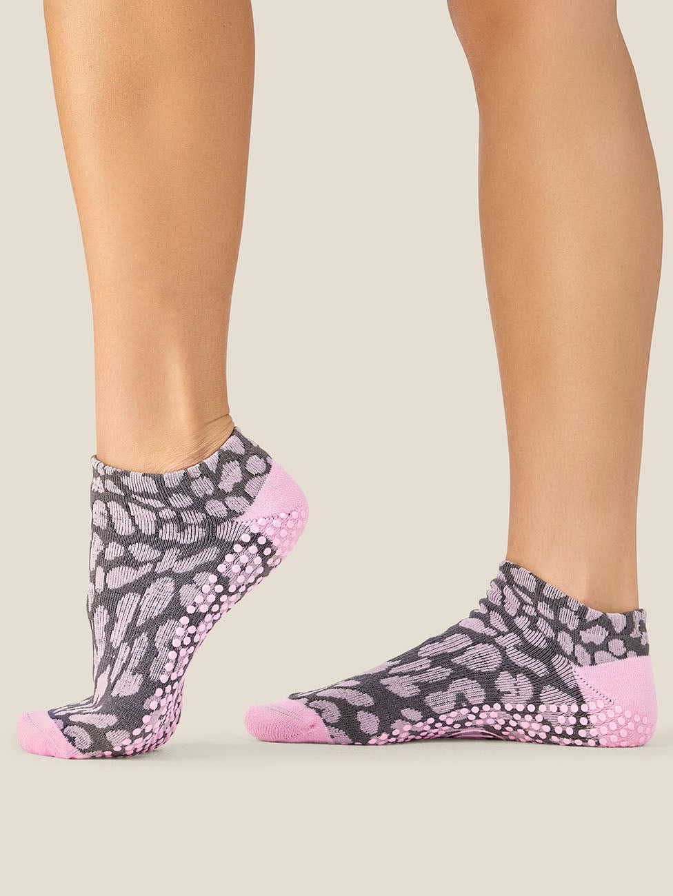 MoveActive Cheetah Pink Low Rise Grip Socks