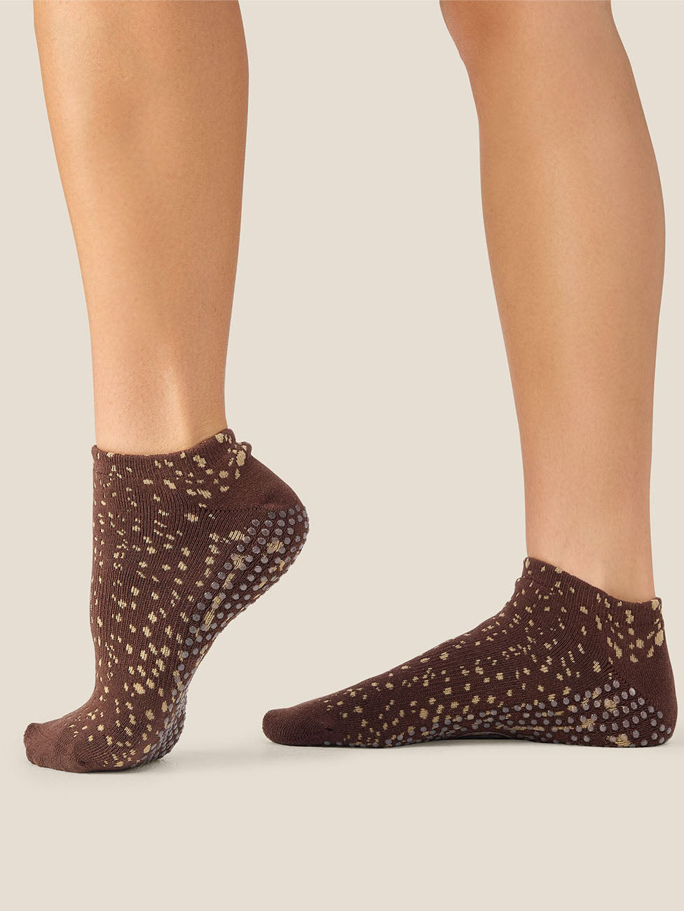 MoveActive Fawn Espresso Low Rise Grip Socks