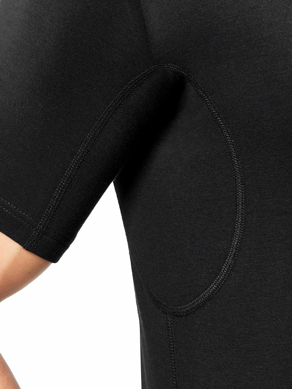 FALKE V-Neck T-Shirt Outlast