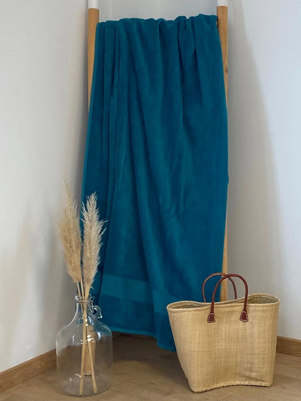 Le Comptoir De La Plage Classy Lake Beach Towel