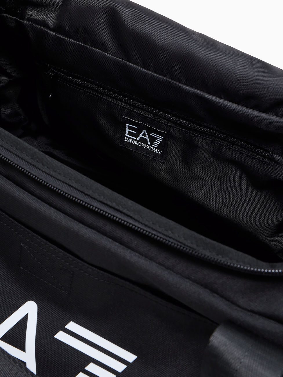 EA7 Train Core Unisex Gym Bag