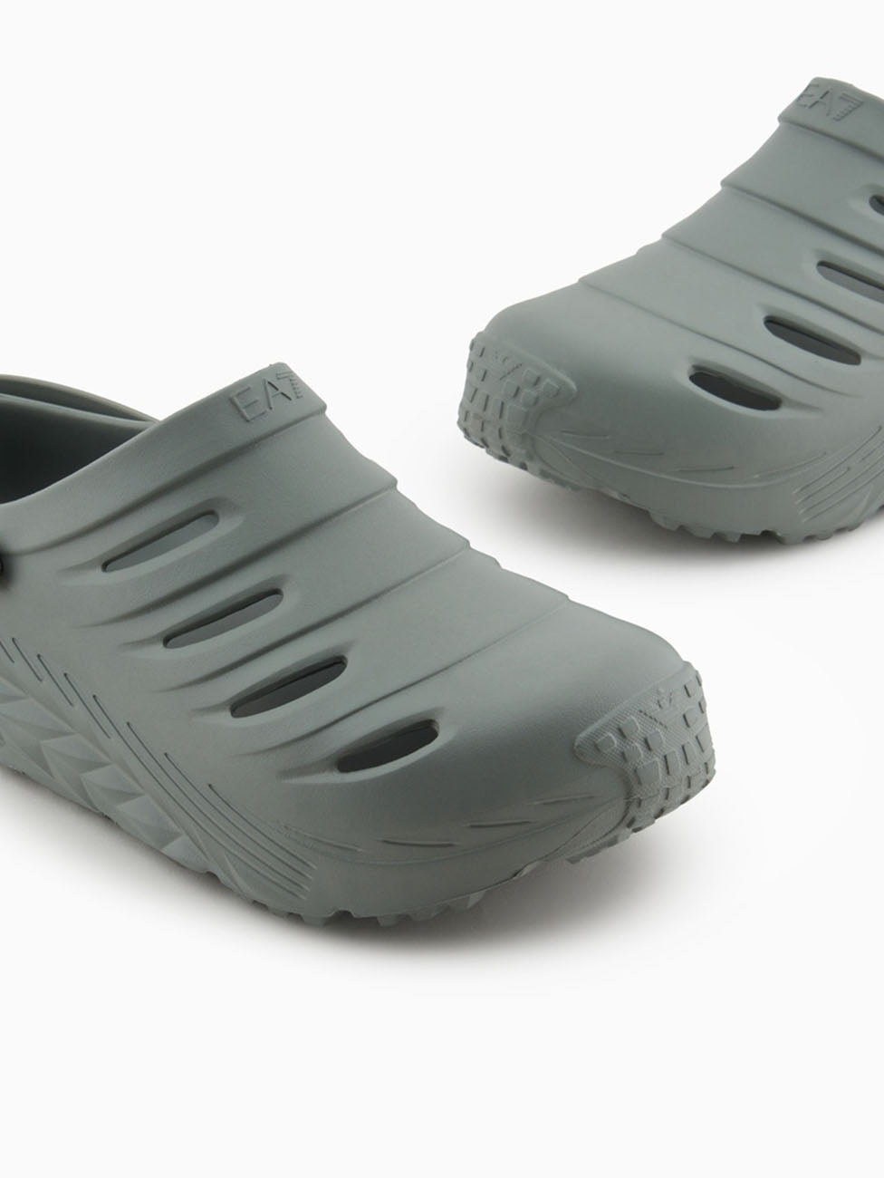 EA7 Shadow Crusher Sonic Clogs