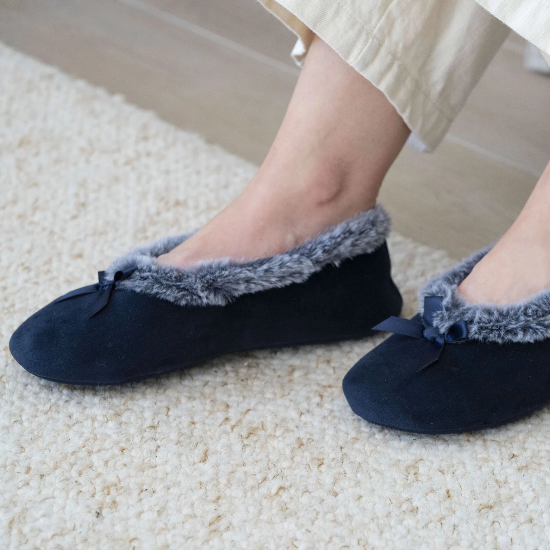 Isotoner Navy Women's Ballerina