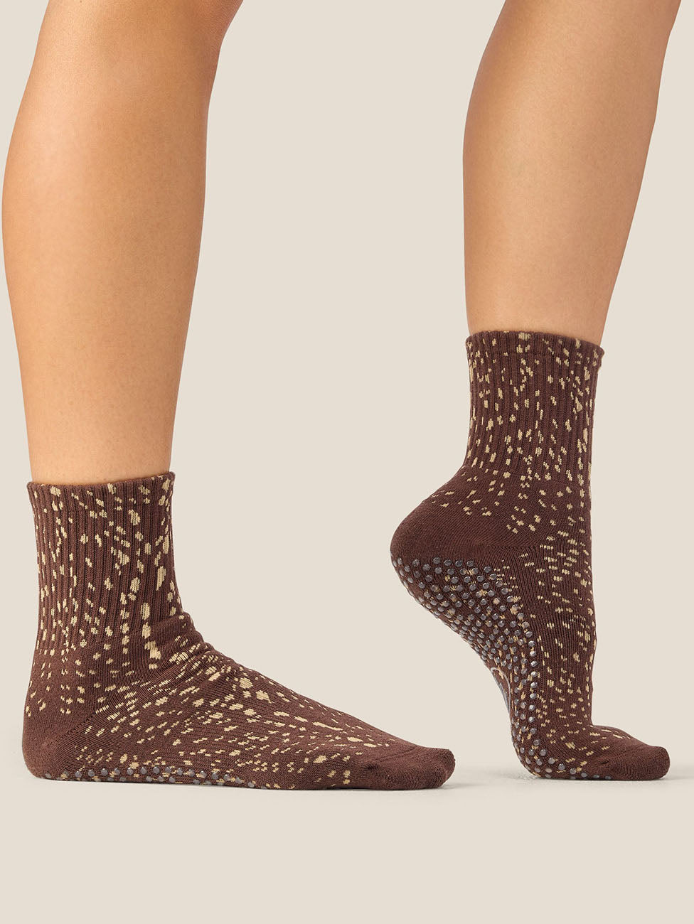 MoveActive Fawn Espresso  Crew Grip Socks