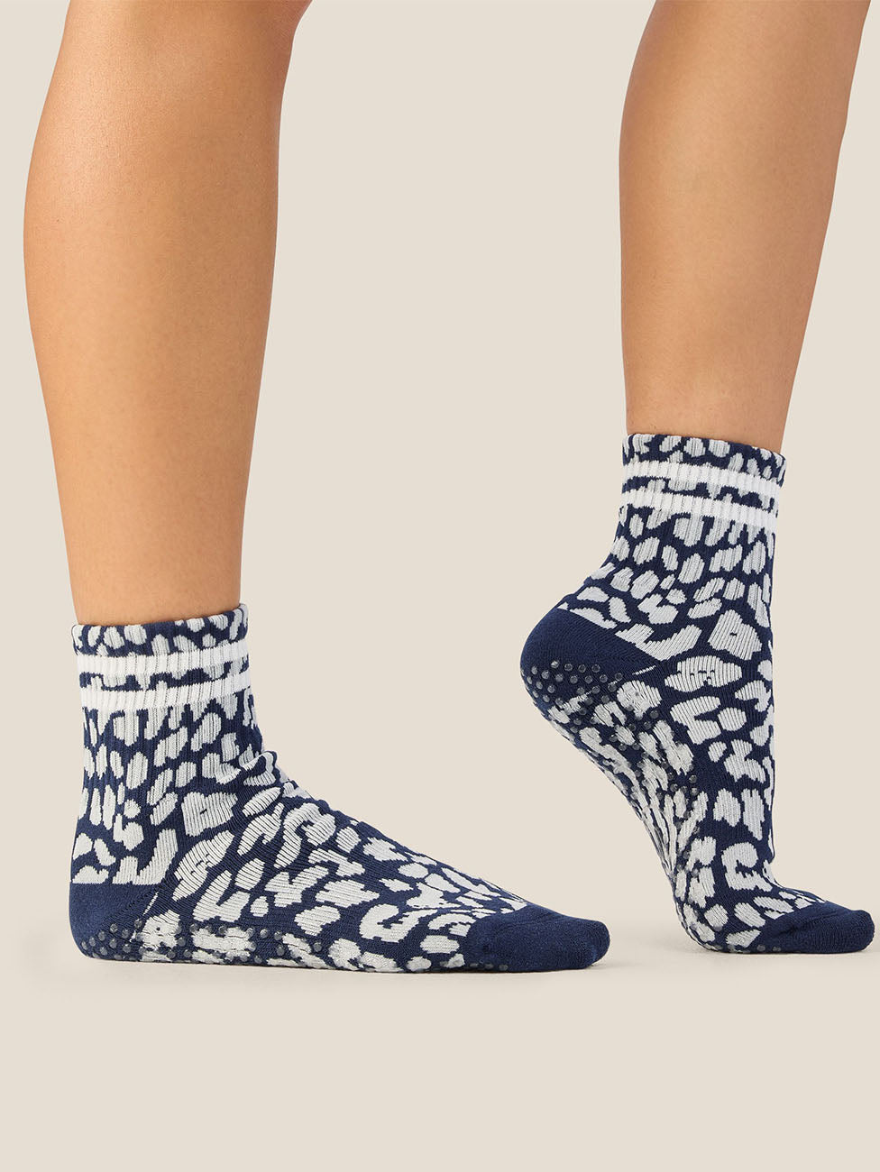 MoveActive Cheetah Stripe Navy  Crew Grip Socks