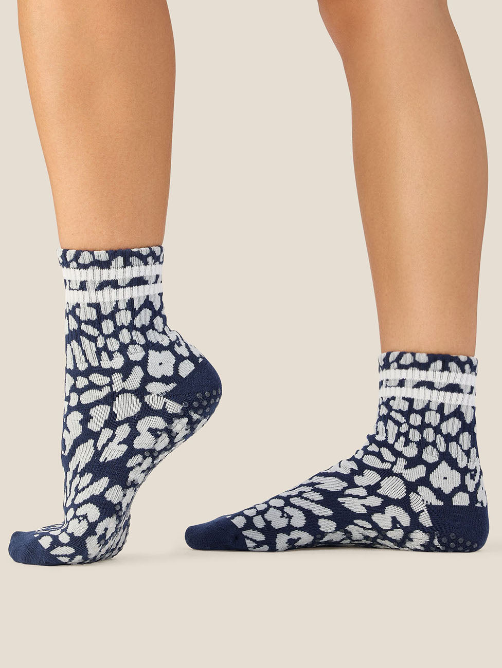 MoveActive Cheetah Stripe Navy  Crew Grip Socks