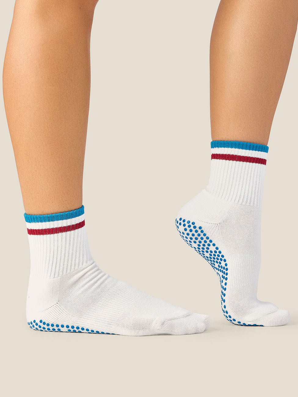 MoveActive Track Ivory  Crew Grip Socks