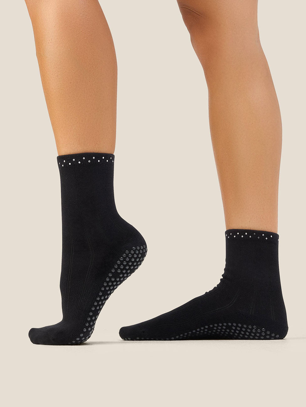 MoveActive Black  Crew Grip Socks