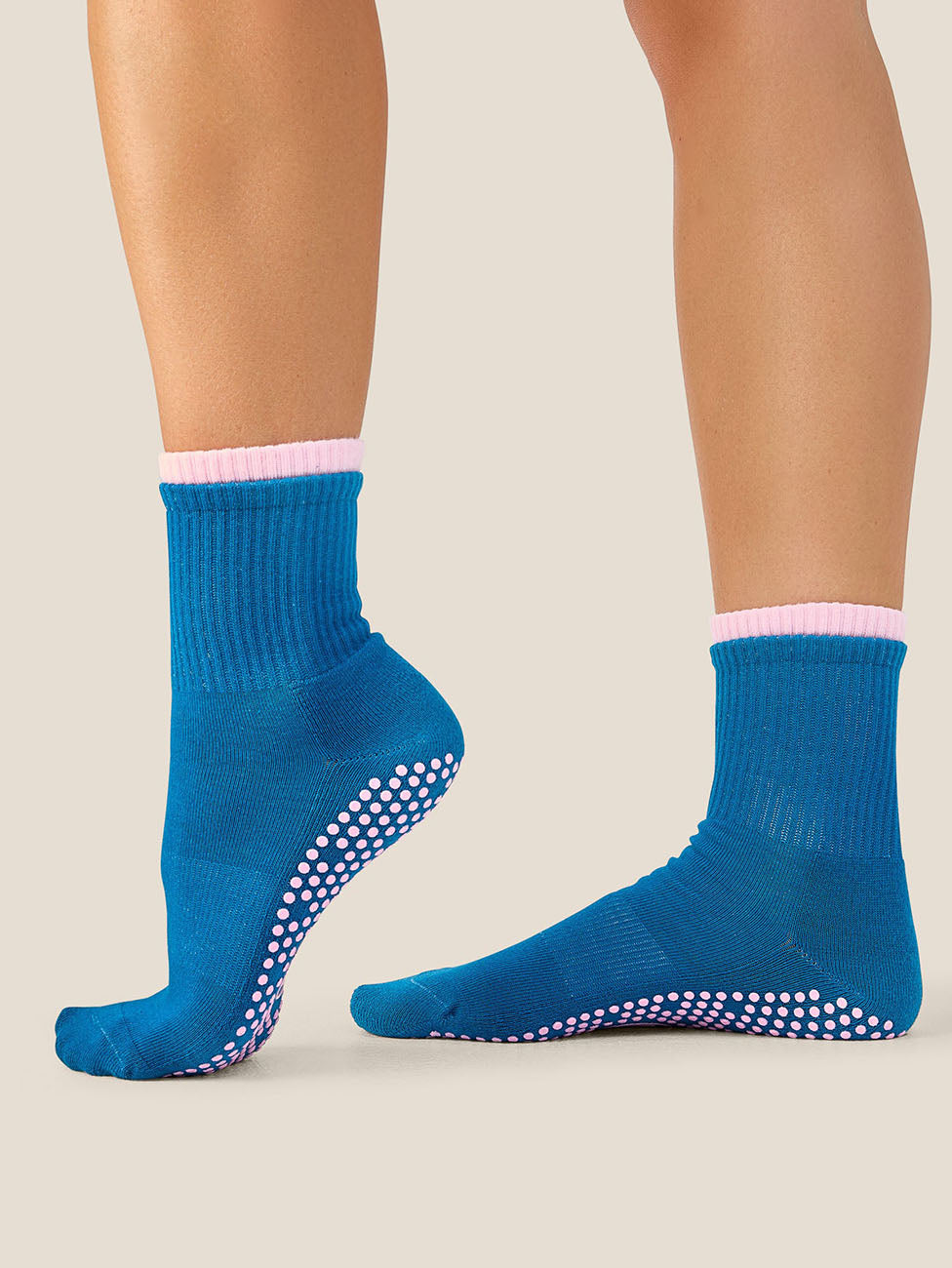 MoveActive Layer Ultra Blue  Crew Grip Socks