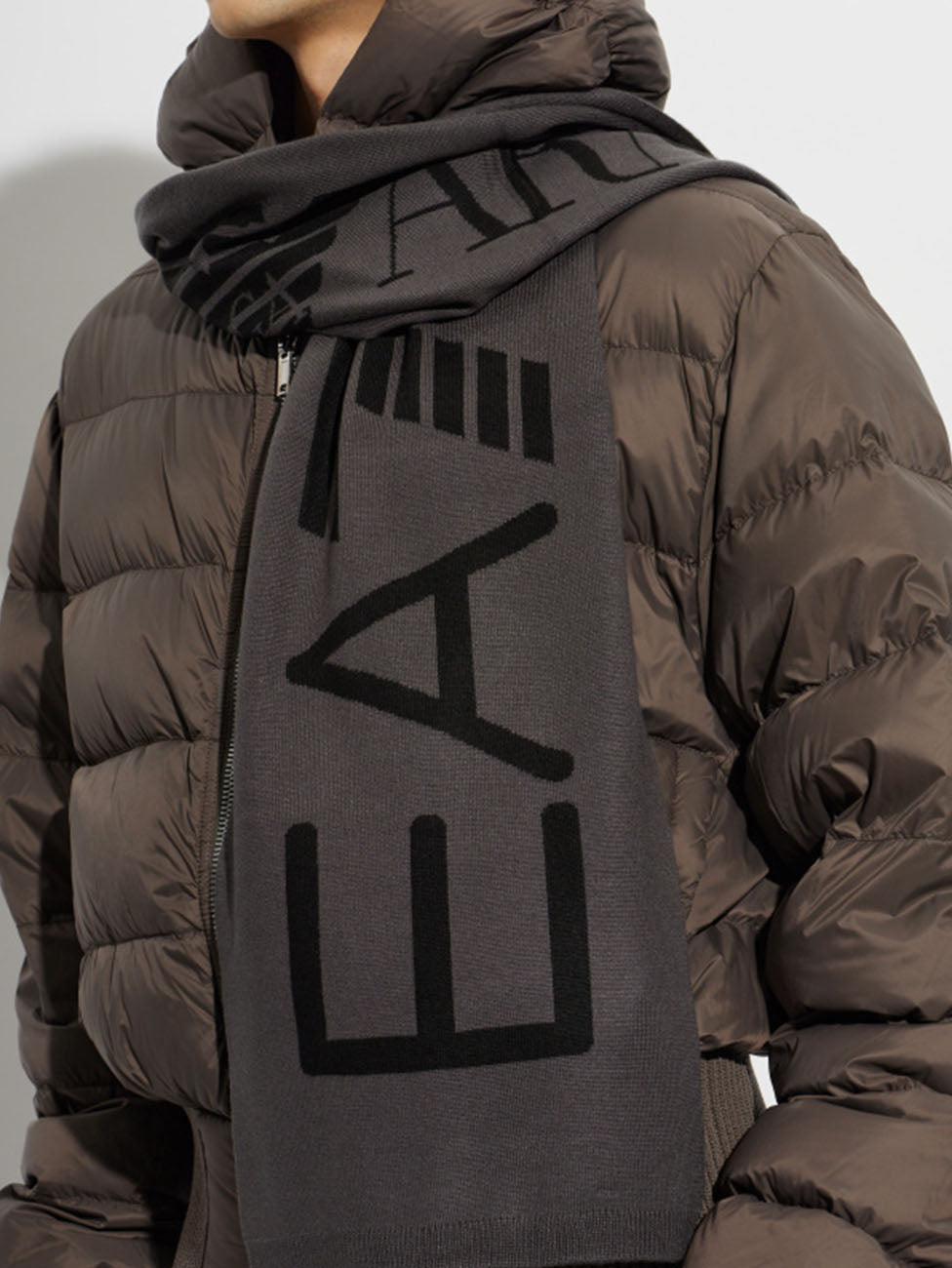 EA7 Visibility Scarf