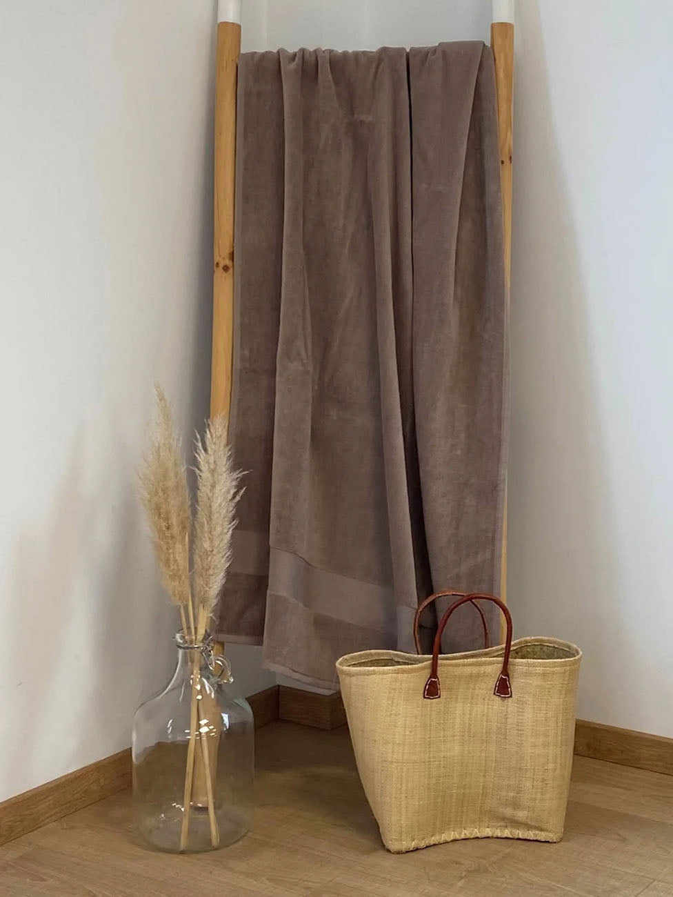Le Comptoir De La Plage Classy Taupe Towel