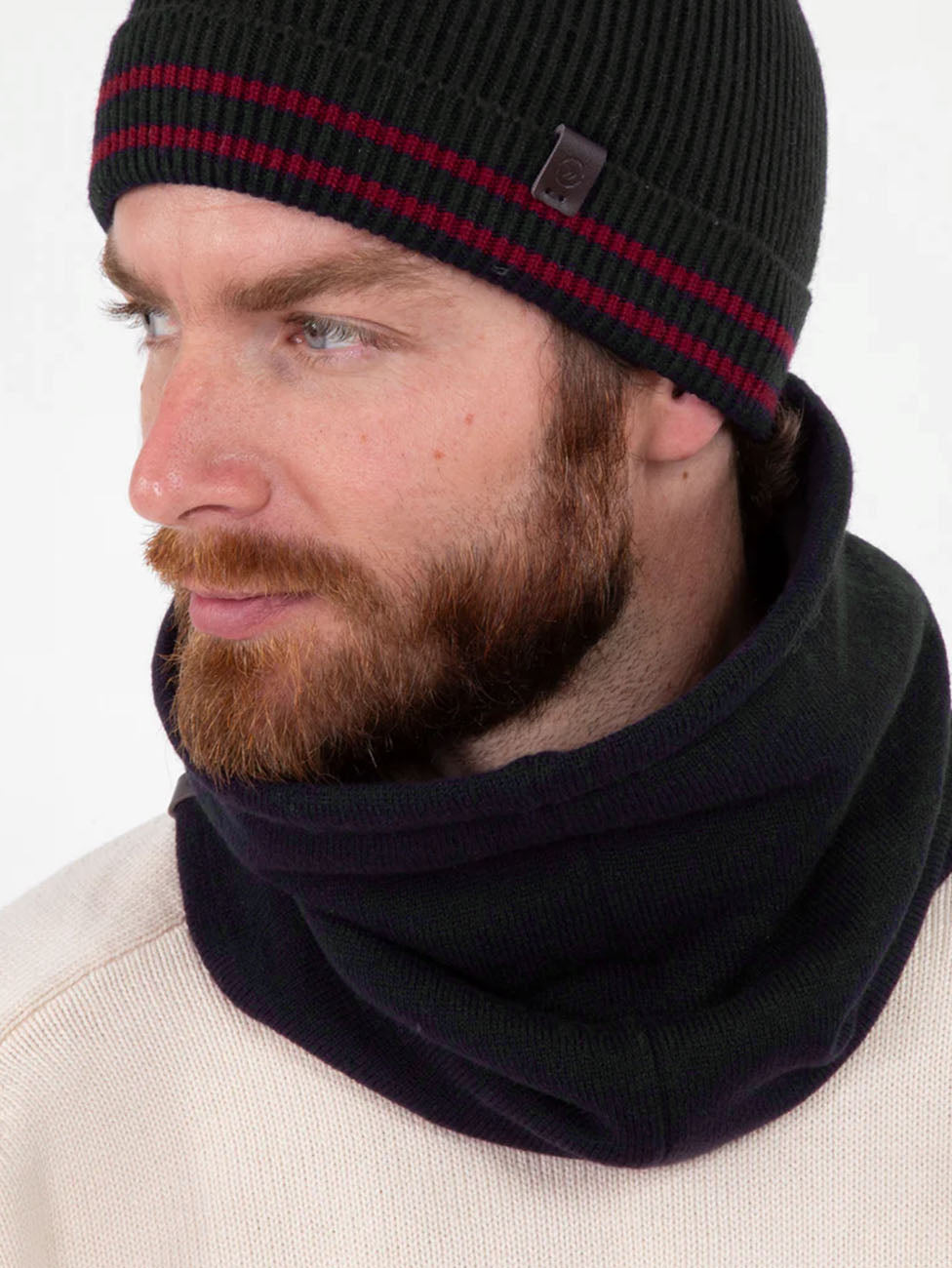Isotoner Adjustable Men's Black Neck Warmer