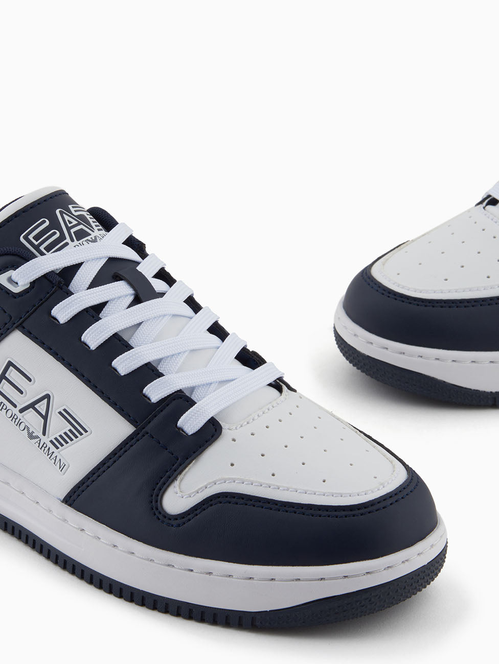 EA7 Navy & White Unisex Low-Top Sneakers