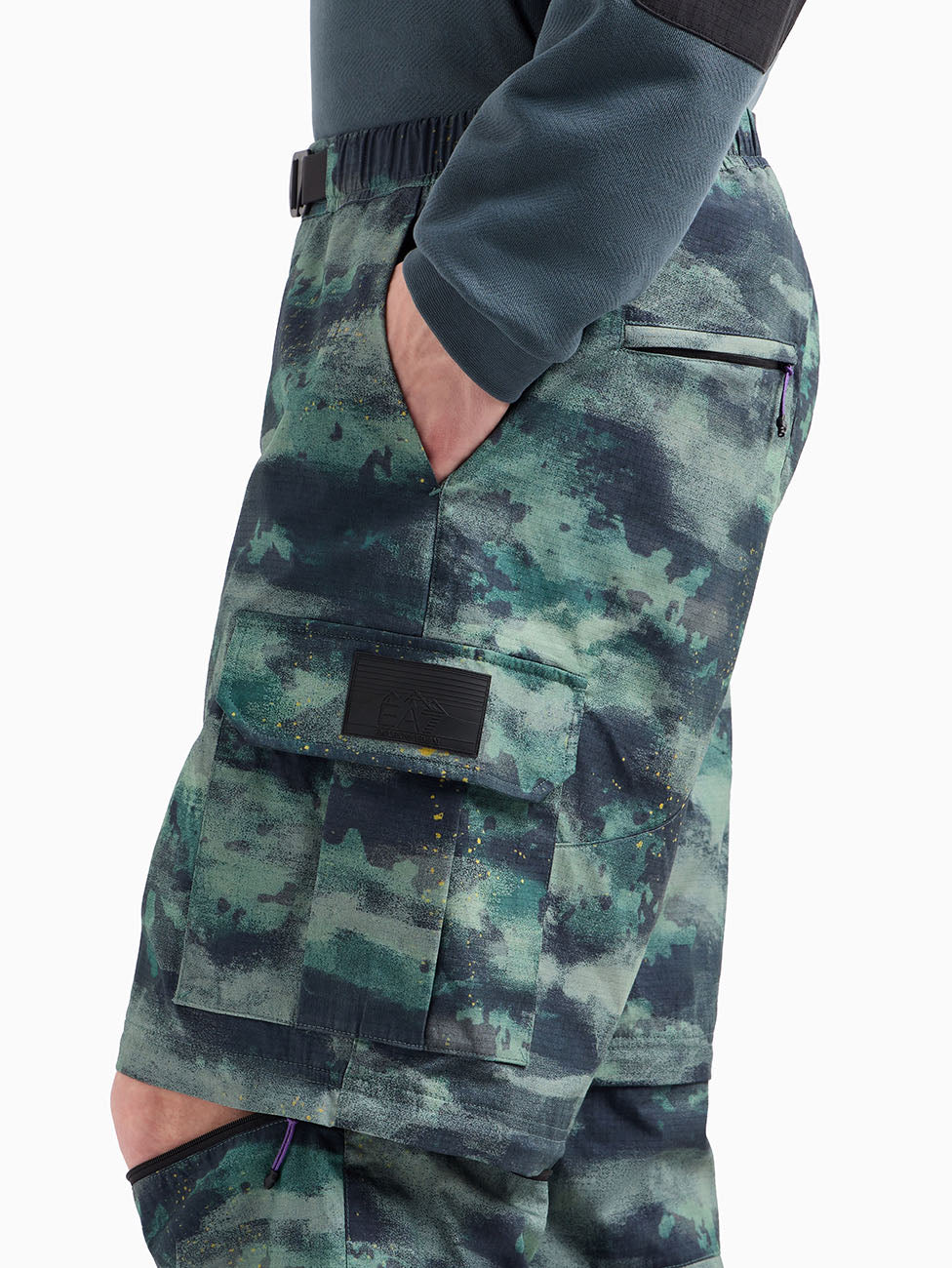 EA7 Dynamic Athlete Cotton-Blend Cargo Trousers