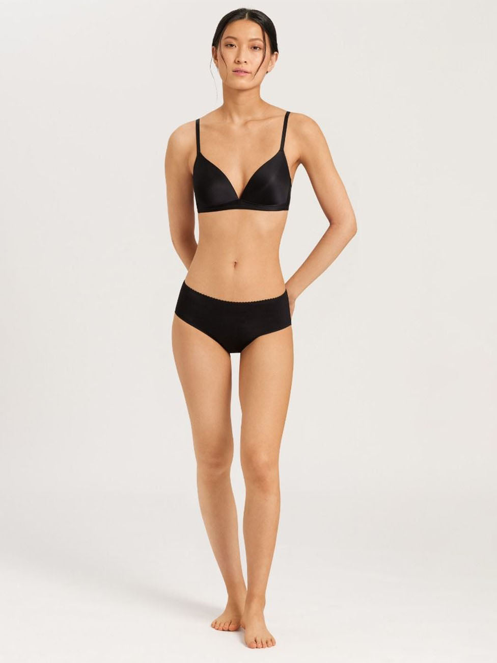 Hanro Satin Deluxe Soft Cup Bra