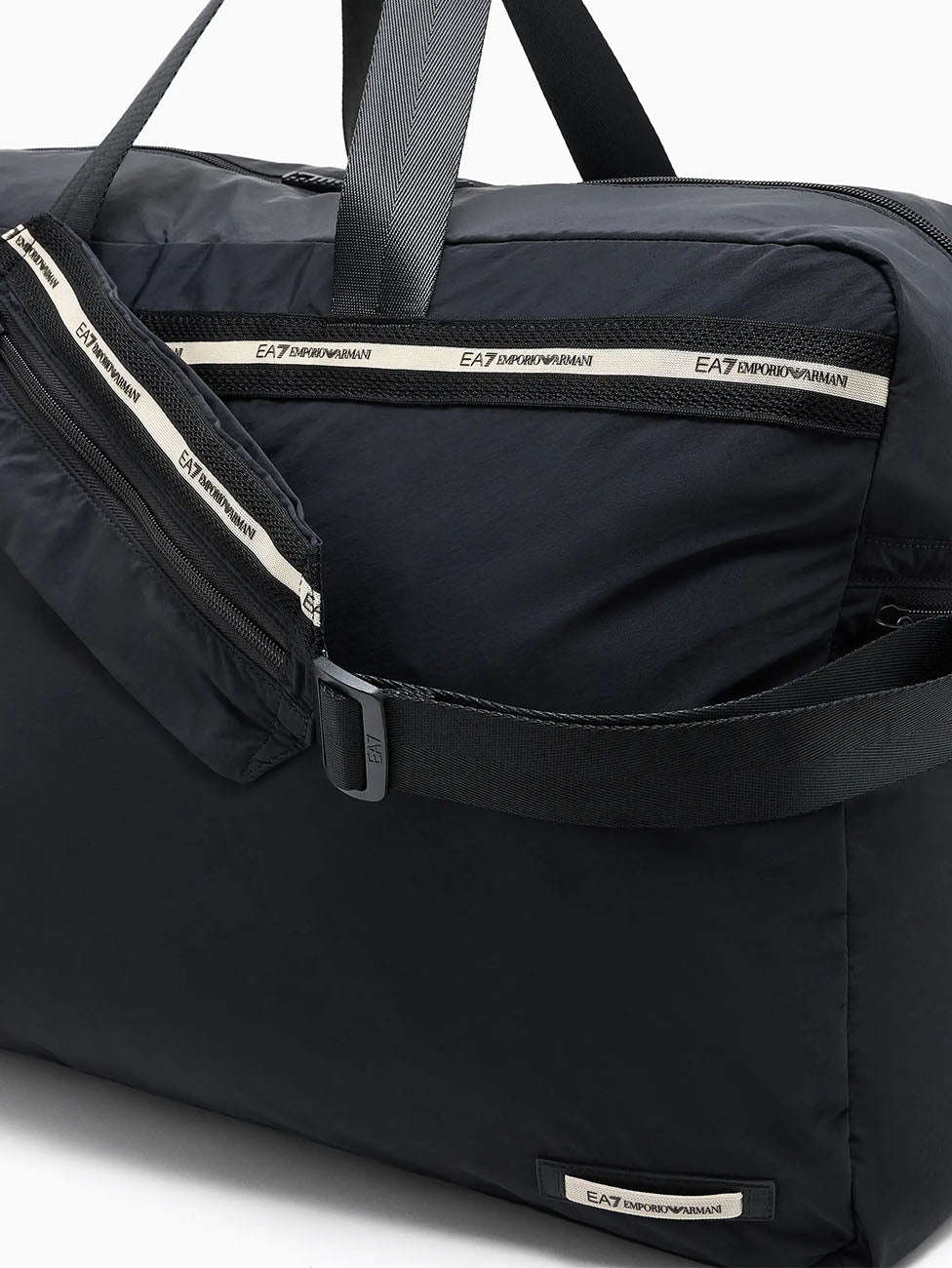 EA7 Train Logo Series Gym Bag
